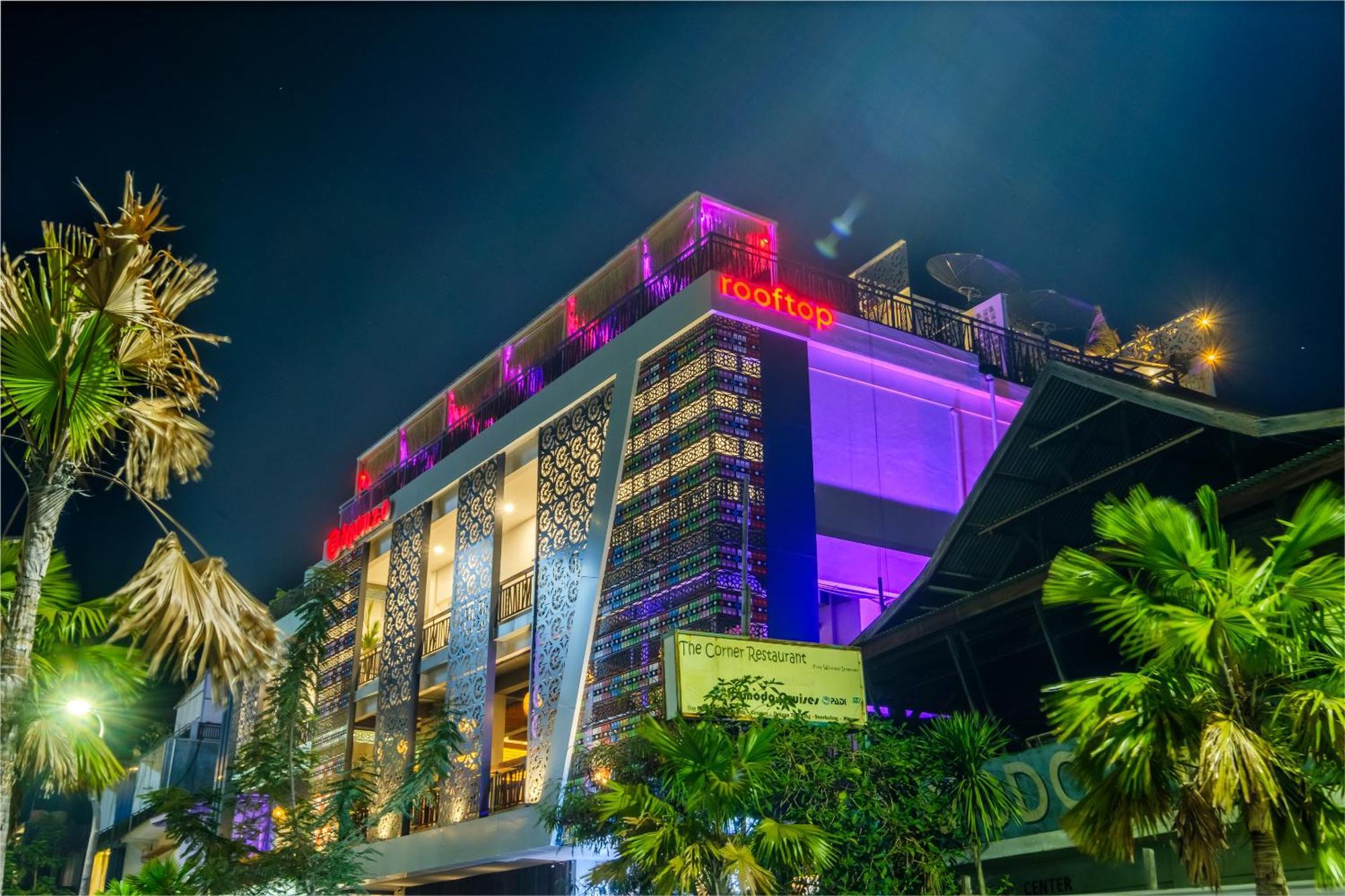 Dejavu 2.0 Hotel Bajo Komodo ラブハン・バジョ エクステリア 写真