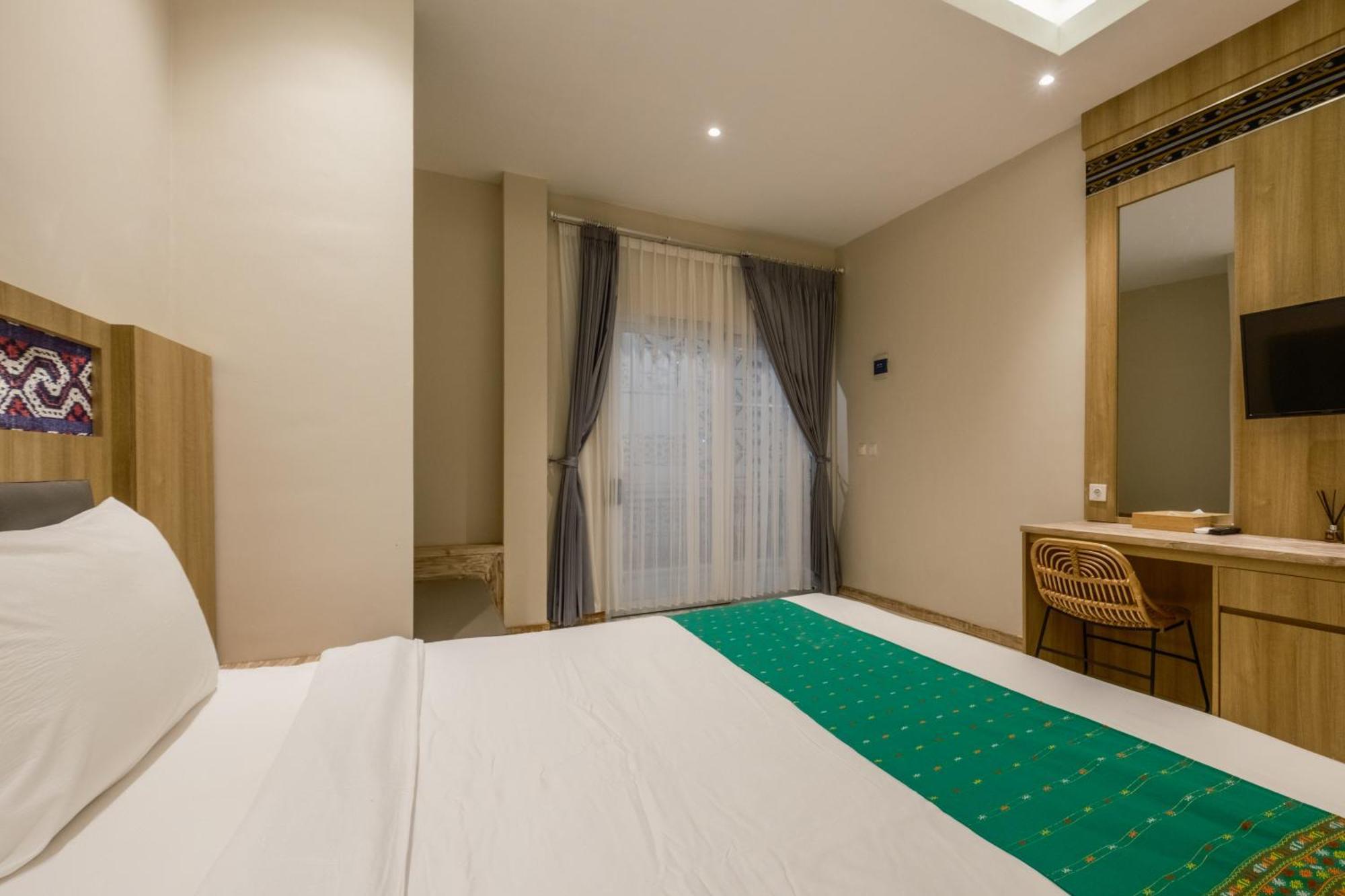 Dejavu 2.0 Hotel Bajo Komodo ラブハン・バジョ エクステリア 写真