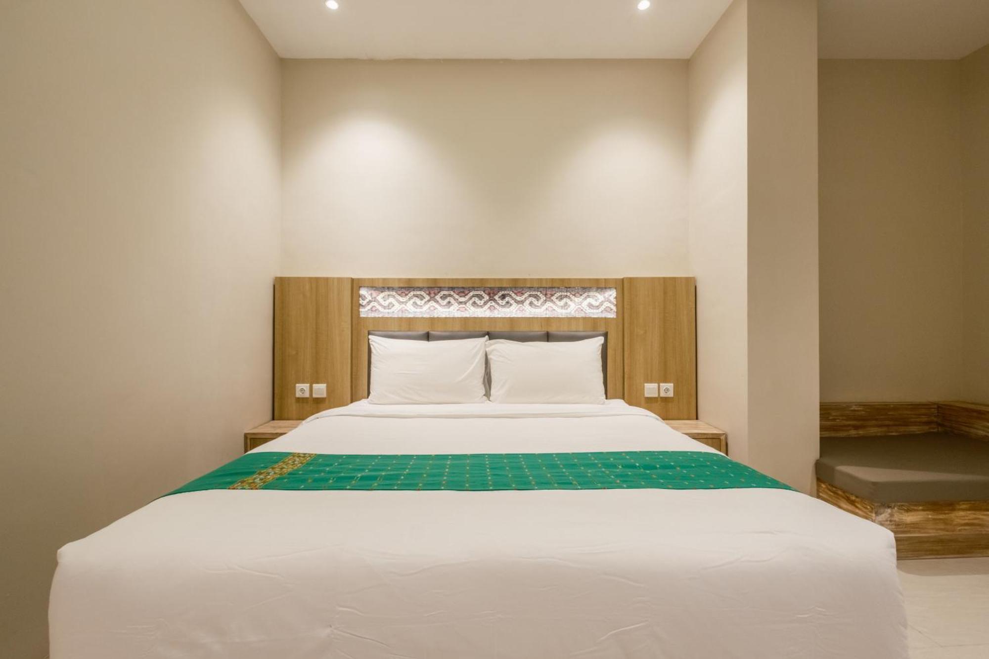 Dejavu 2.0 Hotel Bajo Komodo ラブハン・バジョ エクステリア 写真