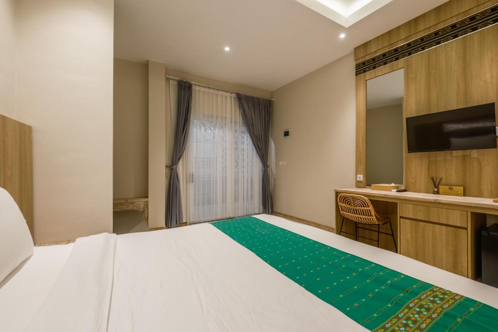 Dejavu 2.0 Hotel Bajo Komodo ラブハン・バジョ エクステリア 写真