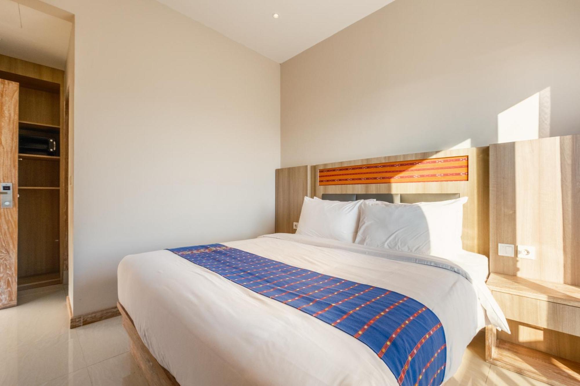 Dejavu 2.0 Hotel Bajo Komodo ラブハン・バジョ エクステリア 写真